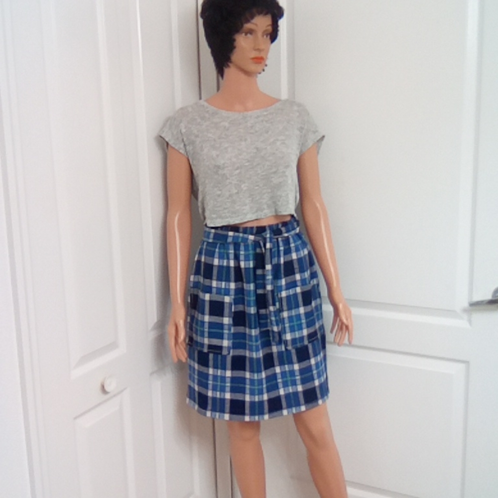 NWOT  Lt.Flannel plaid skirt with Pockets Size 8/10. Home Made 100% Cotton